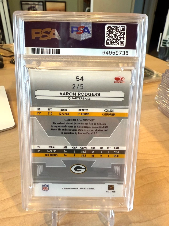 Camiseta deportiva 2006 Leaf Certified Materials Aaron Rodgers/5 #54 Mirror Emerald PSA 8 Foto 2 de 2