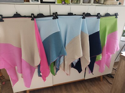 MADE IN ITALY Beautiful Lightweight 3 Tone Muslin Triangle Scarf 200x90cm NEW