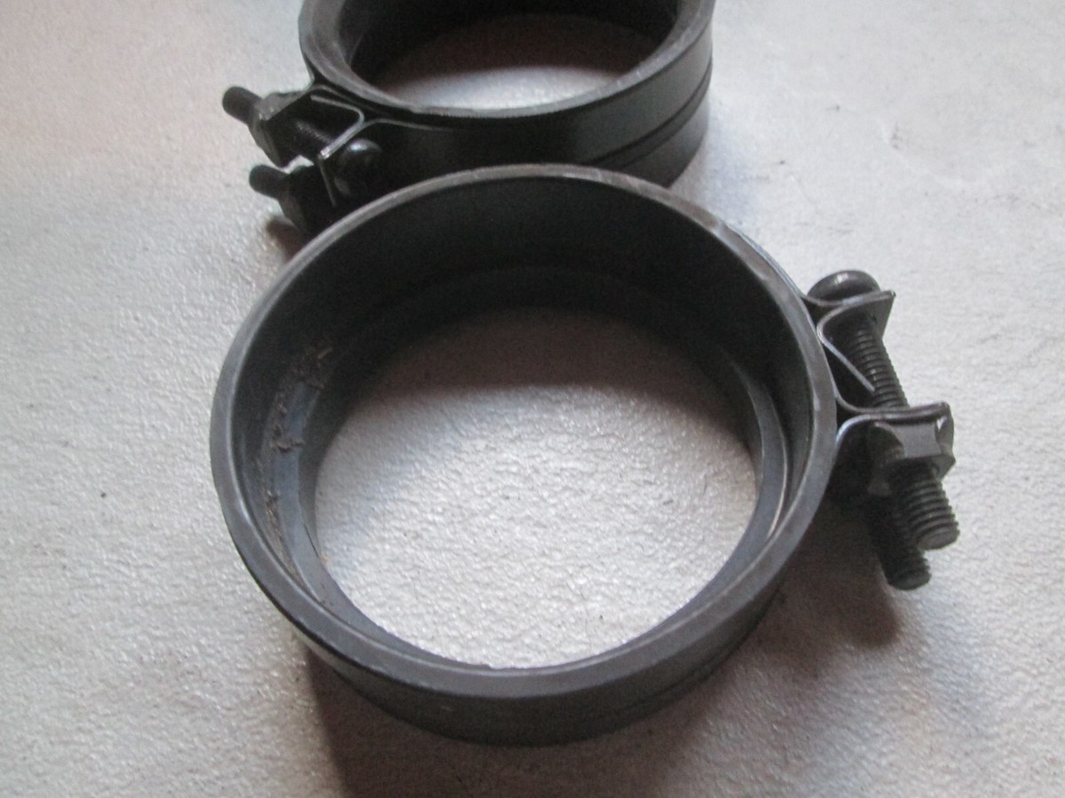 KAWASAKI NINJA 1998 - 2003 ZX-9R AIR DUCT SEALS 92093-1470 CLAMPS