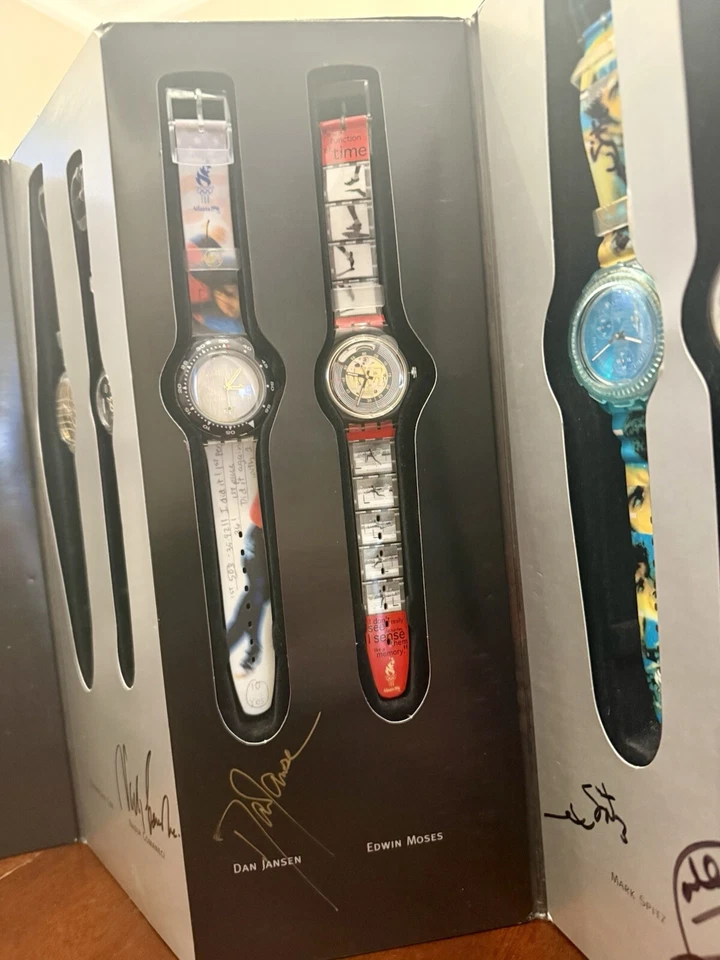 Juego de reloj muestra Olympic Legends 1996 “Medallas de oro” con autógrafos de atletas Foto 2 de 4