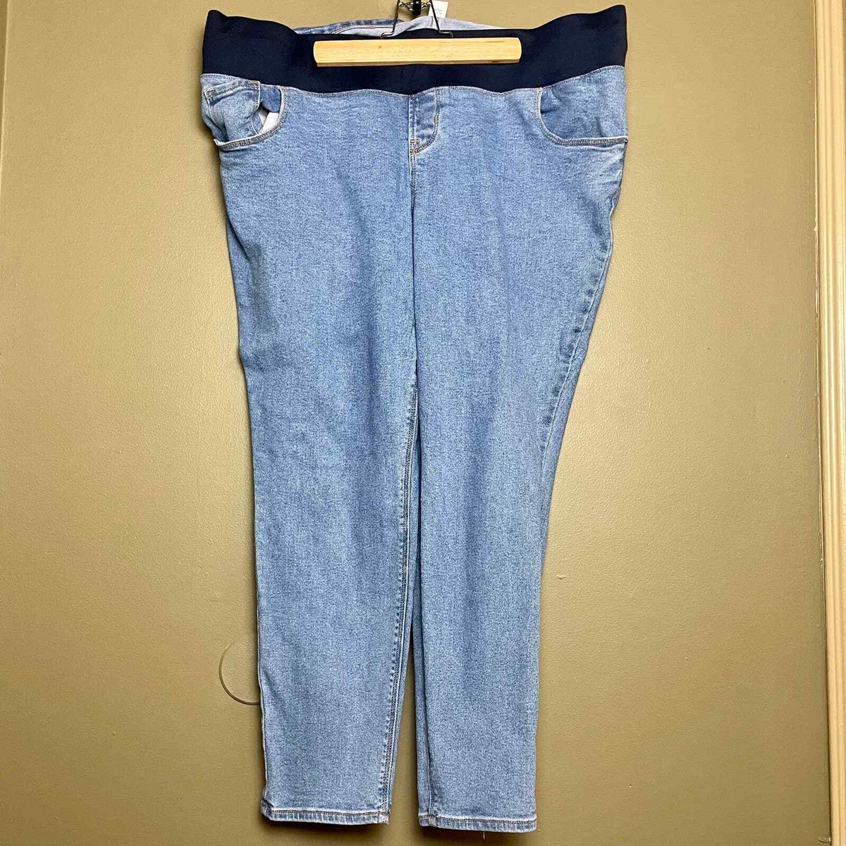 Old Navy Plus Size Maternity Rockstar Jeans