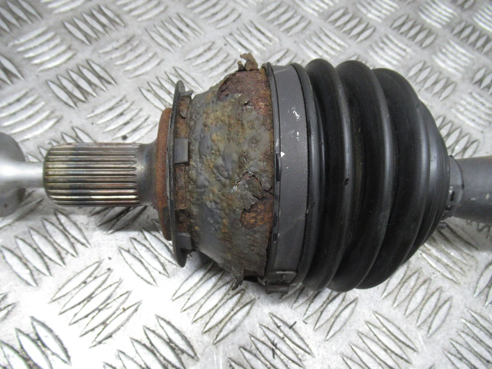 2014 MERCEDES A-CLASS A180 AMG SPORT W176 1.5CDI FRONT LEFT DRIVESHAFT REF20621 - Image 2 of 4