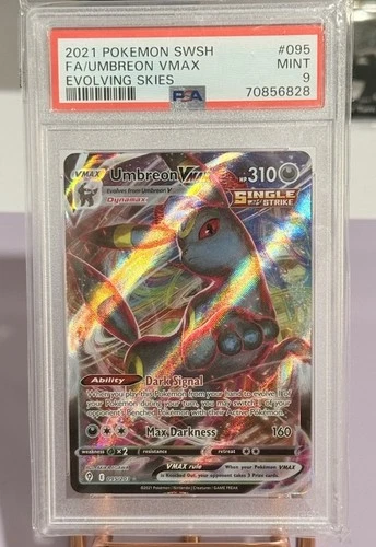 Umbreon VMAX 095/203 SWSH07: Evolving Skies Holo PSA 9