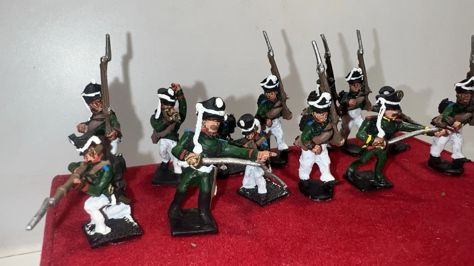 Lote de 19 figuras de infantería rusa napoleónica pintadas a mano de 30 mm - unidades mixtas Foto 4 de 4