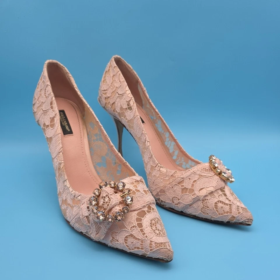 Zapatos de salón Dolce & Gabbana color rosa encaje adornado con cristal punta talla 40/10 Foto 2 de 4
