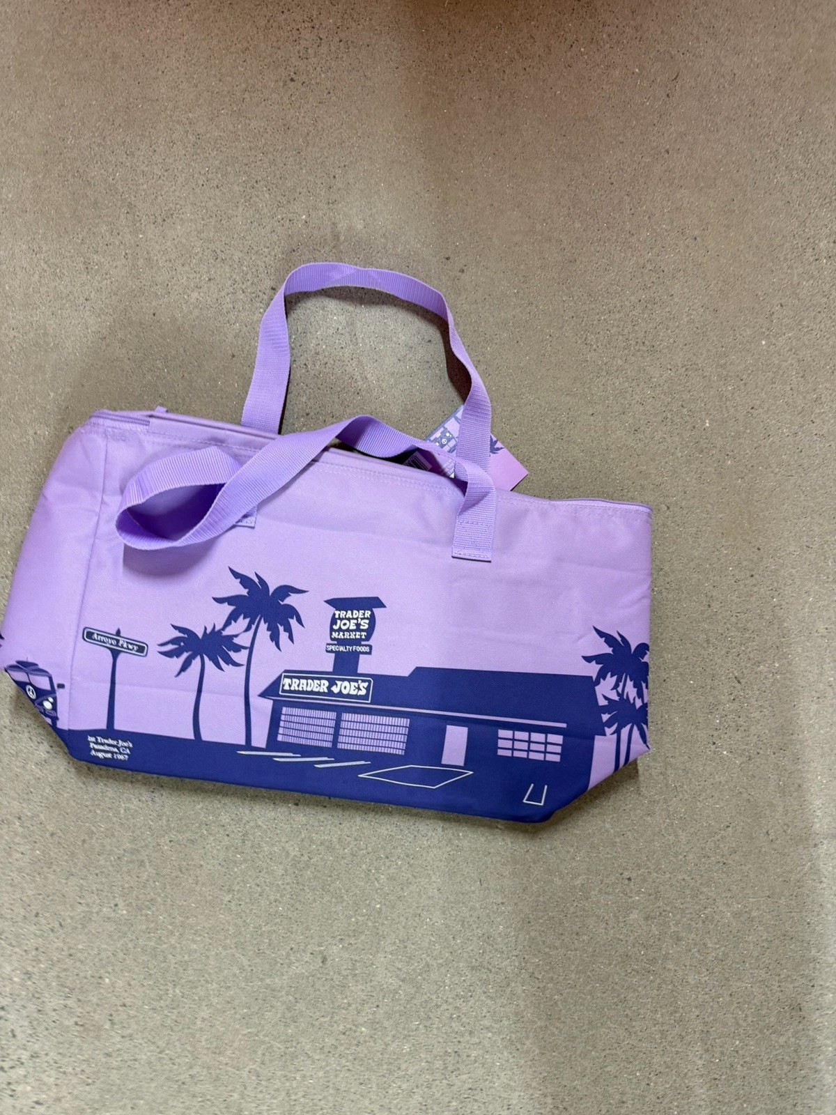 Trader Joe&rsquo;s Large Insulated Cooler Bag. PURPLE RAIN  WITH TAG NEXT DAY SHIPPING