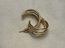 gold fashion earrings