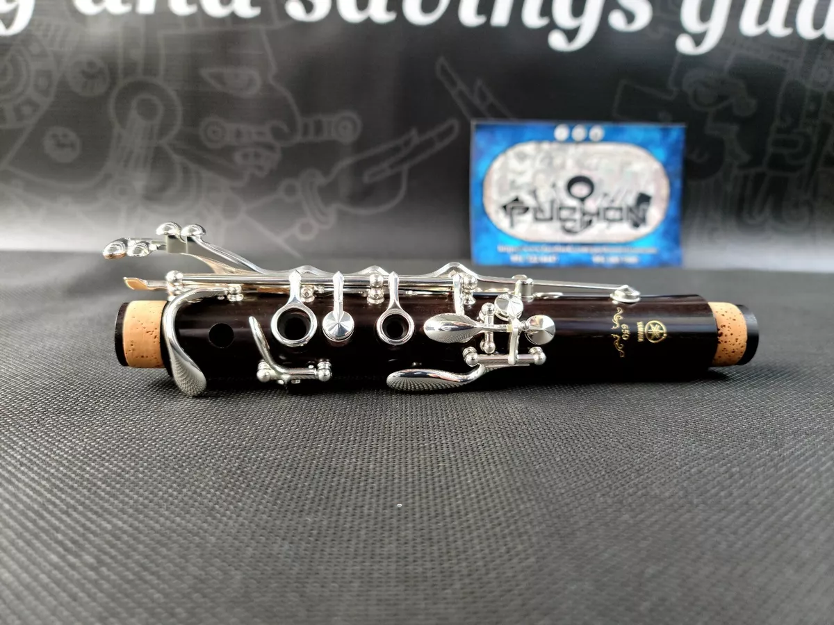 Yamaha YCL-650 Wood & Silver Keys Bb Clarinet - Professional