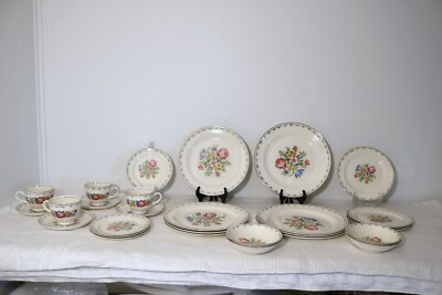 HOMER LAUGHLIN PETIT POINT N1458 EGGSHELL NAUTILUS 28 Pcs 7 Pc Pl Set Serv for 4