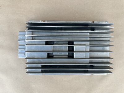 08-10 Volkswagen Touareg Dynaudio Lear Audio Stereo Amplifier 7L6035456B