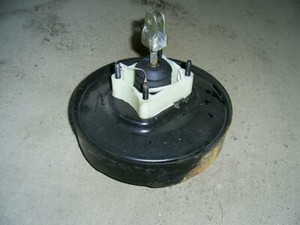 Hyundai Lantra J2 RD 1.6 (2) Bremskraftverstärker