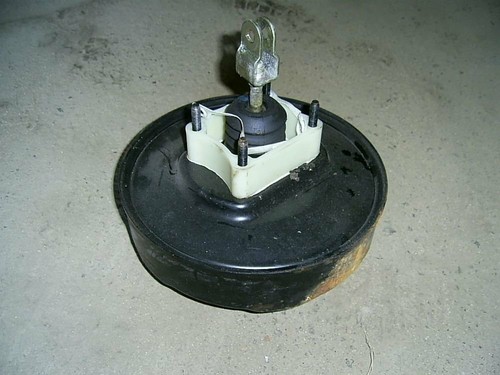 Hyundai Lantra J2 RD 1.6 (2) Bremskraftverstärker