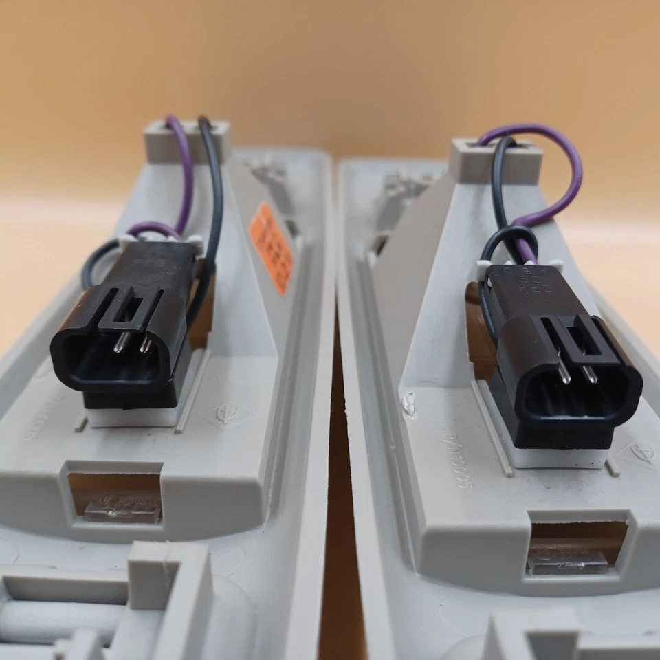 CONJUNTO DE 1997 - 2005 PONTIAC MONTANA LUZES TRASEIRAS LATERAIS ESQUERDA E DIREITA CORTESIA FABRICANTE DE EQUIPAMENTO ORIGINAL - Imagem 4 de 4