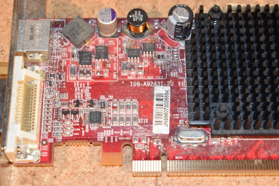 ATI Radeon X1300 102A9240522 PCI-e 256MB DMS-59 Video Card CN-0JN996 JN996 - Image 3 of 4