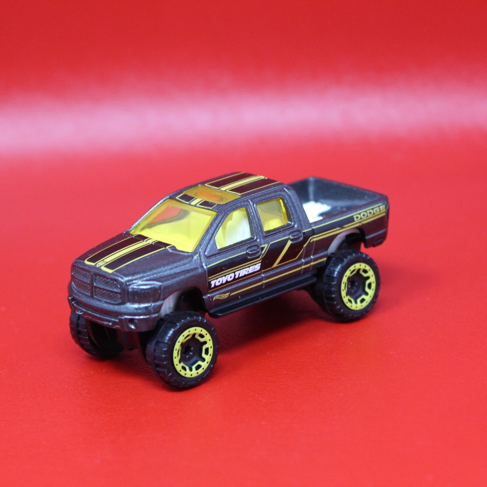 2017 Hot Wheels #33 Dodge Ram 1500 Gray HW Hot Trucks 1:64 Loose BLORsp