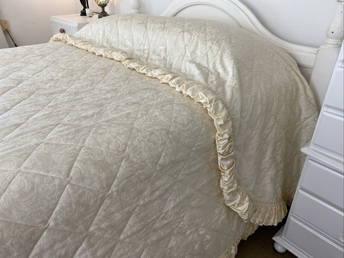 Vintage Sheridan Cream Quilted Floral Satin Jacquard Brocade King Bedspread - Picture 5 of 23