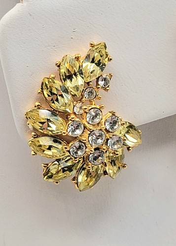 Jarin Green Rhinestones Clear Center Swirl Vintage Gold Tone Clip On Earrings - Picture 6 of 15