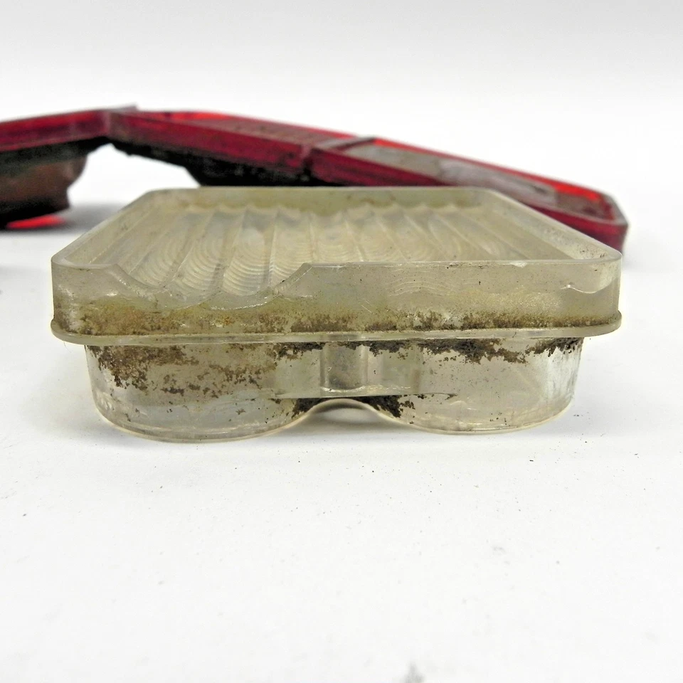 1968 - 1979 雪佛兰 GMC 卡车后侧标记灯二手原始设备制造商批量 — 第 3/4 张图片