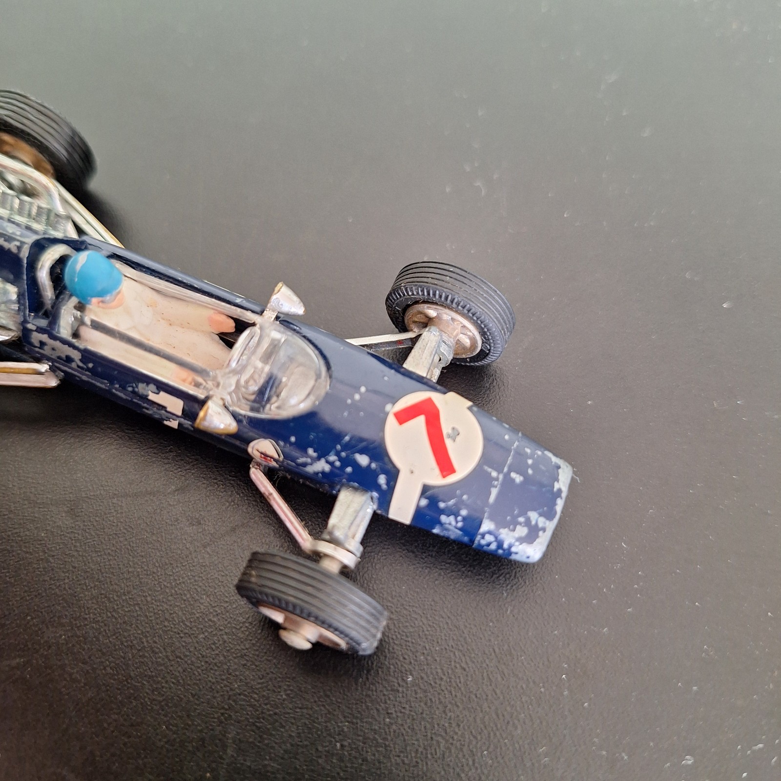 Picture 3 of 8