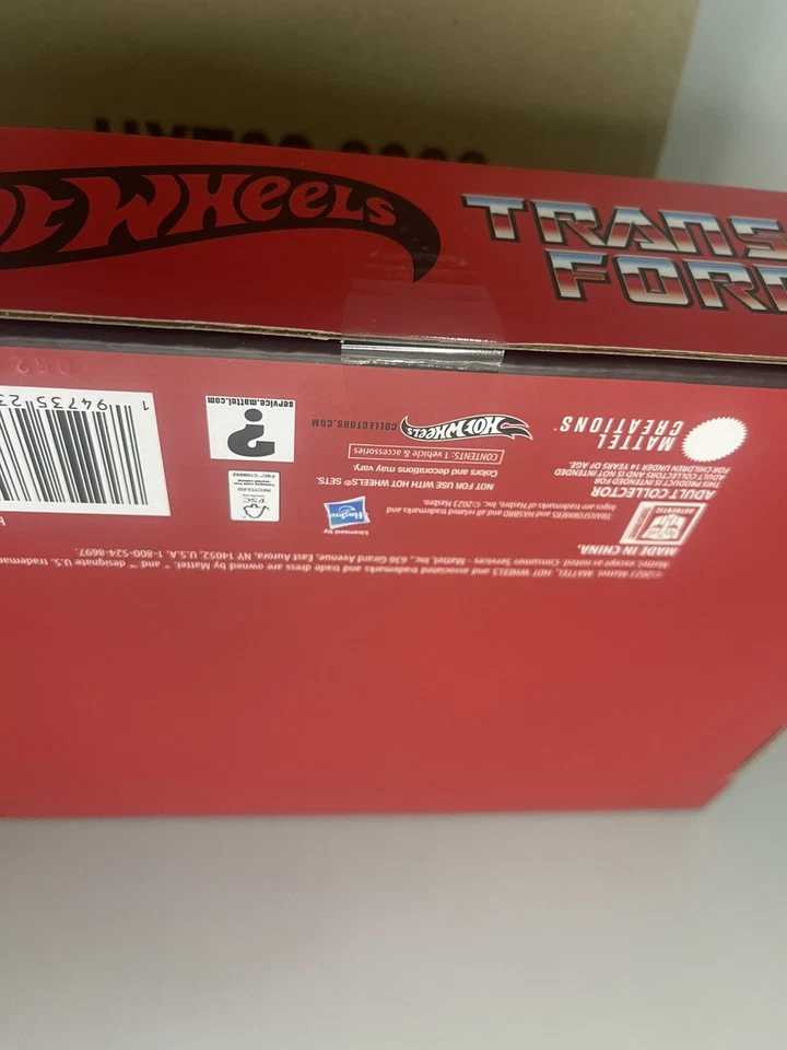 Hot Wheels Transformers Optimus Prime Mattel Creations Sealed w/Shipping Bo - Image 3 of 4