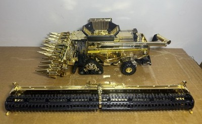 1/64 ERTL John Deere X9 1100 Tracked Combine GOLD CHASE Tractor