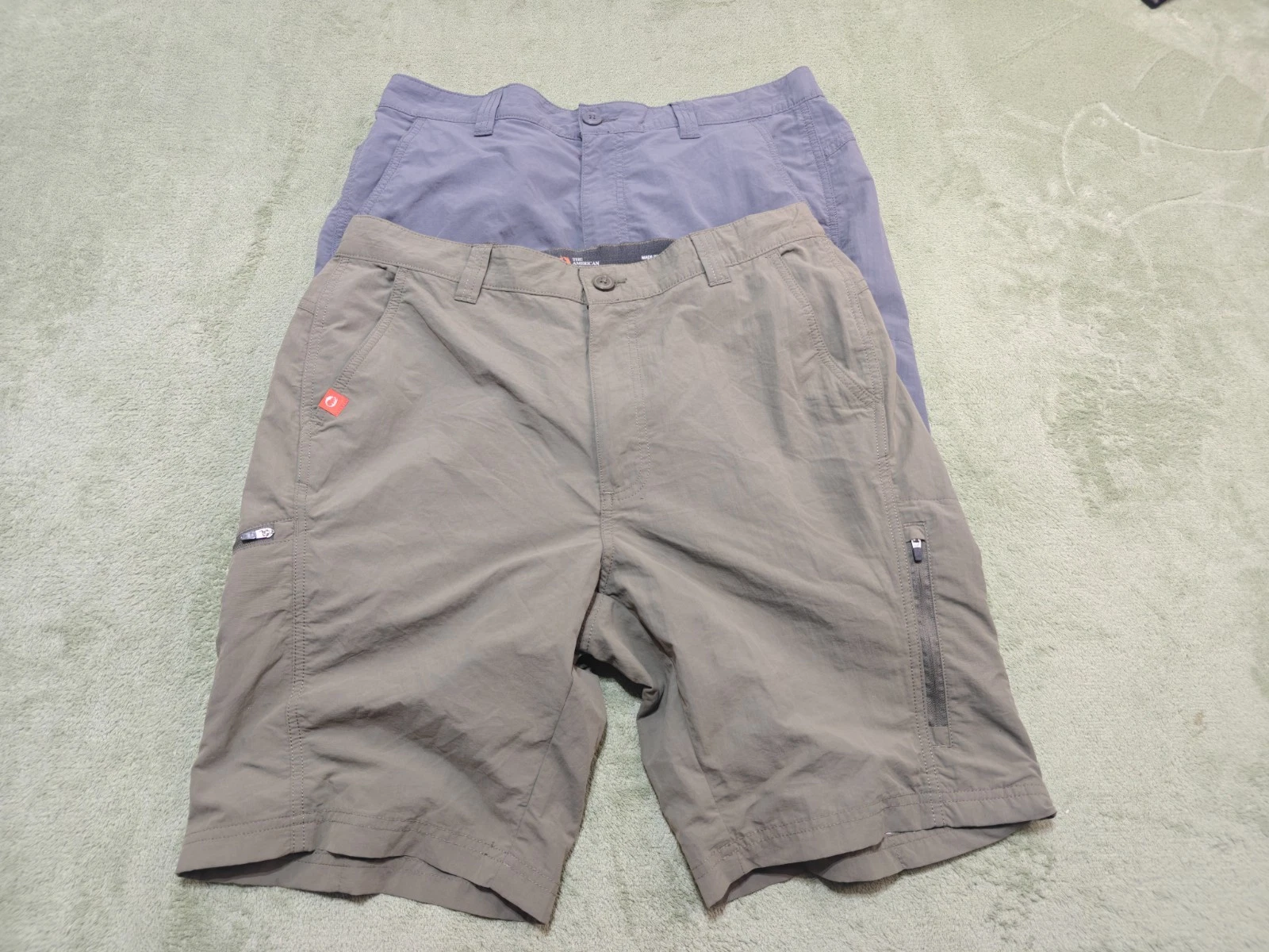 The American Outdoorsman Men M Cargo Hiking Shorts Lot of 2 Nylon Tan/Gray