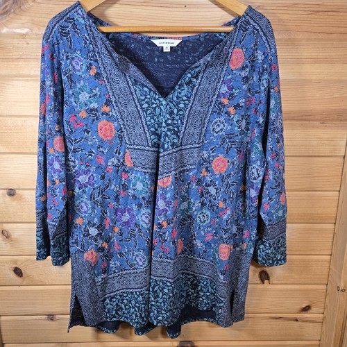 Haut Lucky Brand Femme - Col V Fendu - Manches Courtes - Imprimé Géométrique/tribal Bleu - Taille M - Neuf Avec étiquettes