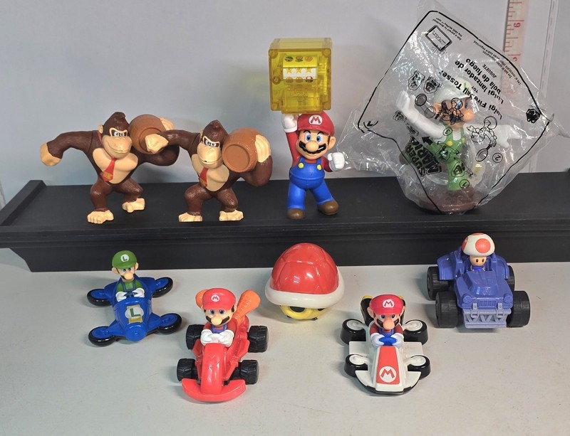 Nintendo Super Mario Bros McDonalds Happy Meal Toys - Lot of 8 Pre-owned 