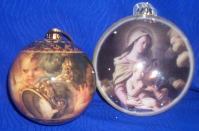 Set of 2 Beautiful Christmas Ornaments