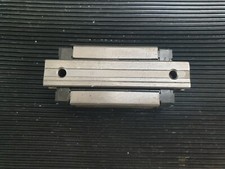 THK SHS15 BEARING BLOCKS ON A 80mm LINEAR RAIL IN22S3B3 