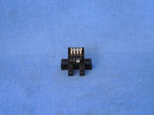 Omron EE-SX 671A Micro Sensor - Picture 2 of 4