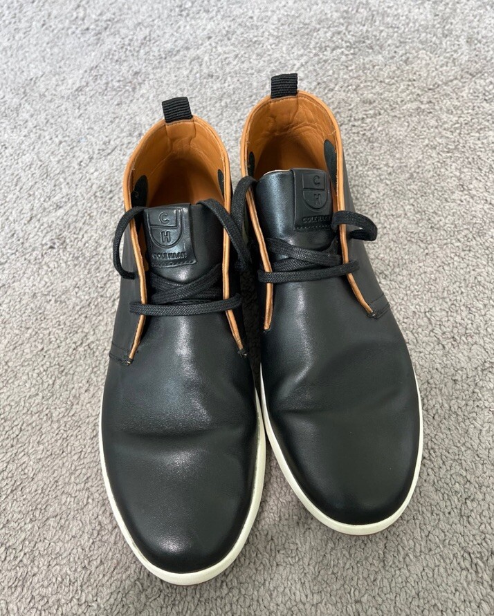 Cole Haan Men display picture 2