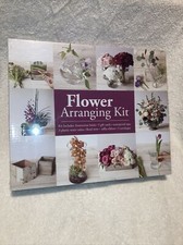 Flower Arranging Kit by Publications International Ltd. Staff 2016 Brand New