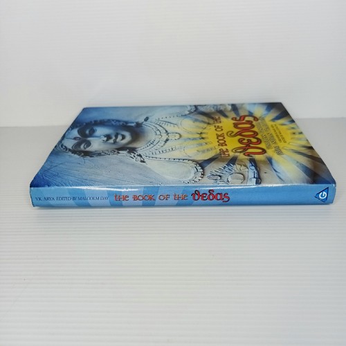 El Libro de los Vedas: Sabiduría Atemporal de la Tradición India Virender Kumar Arya - Imagen 3 de 8