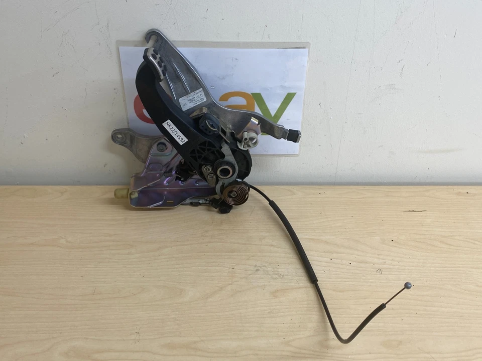 MERCEDES BENZ W212 CLASE E FRENO DE ESTACIONAMIENTO FRENO DE MANO MECANISMO PEDAL A2124200484 Foto 2 de 4