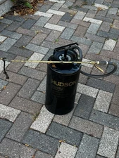 Hudson Comando Portable Compression Sprayer — 2-Gallon Capacity, Model# 96302E