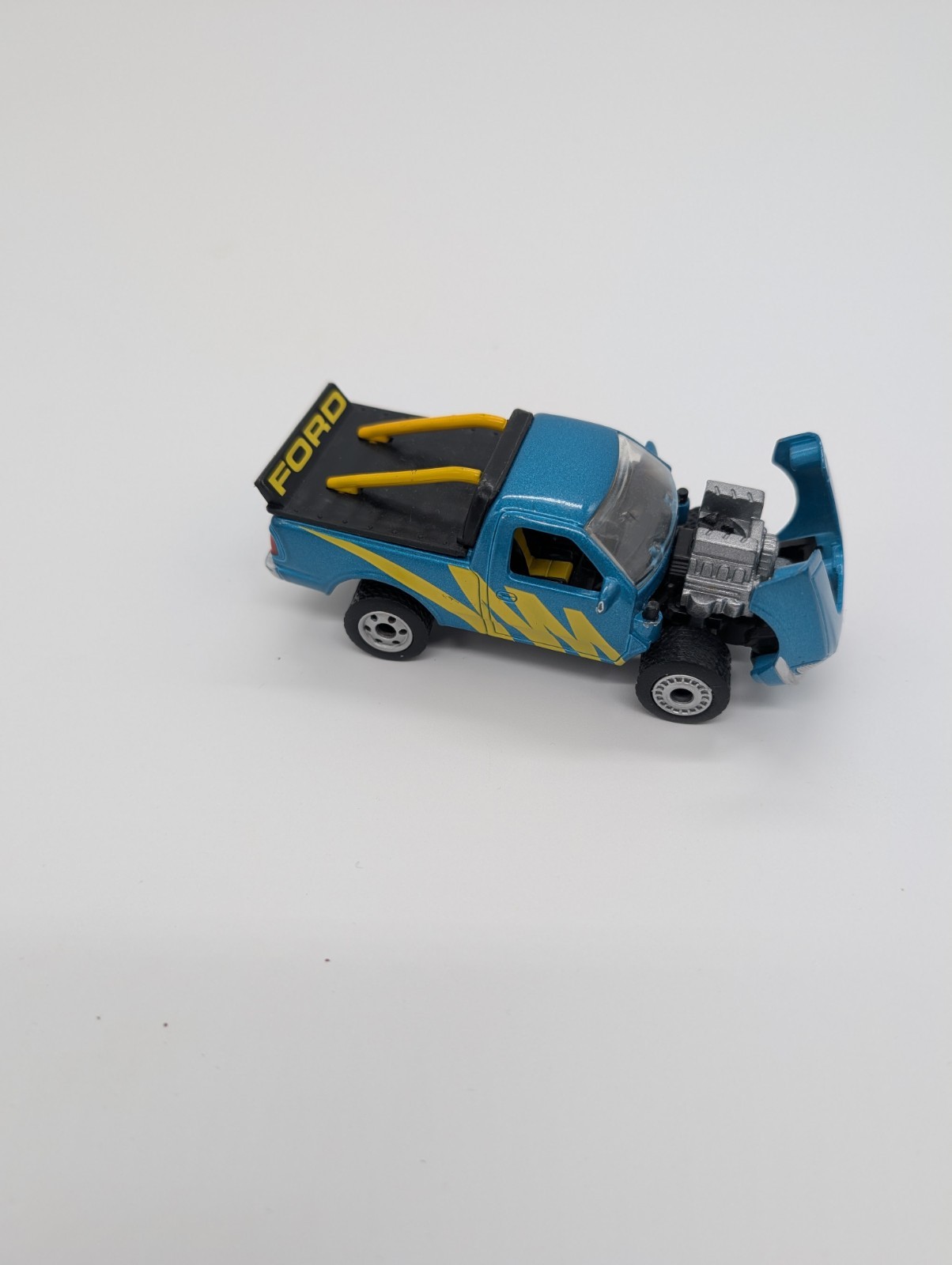 Picture 9 of 16