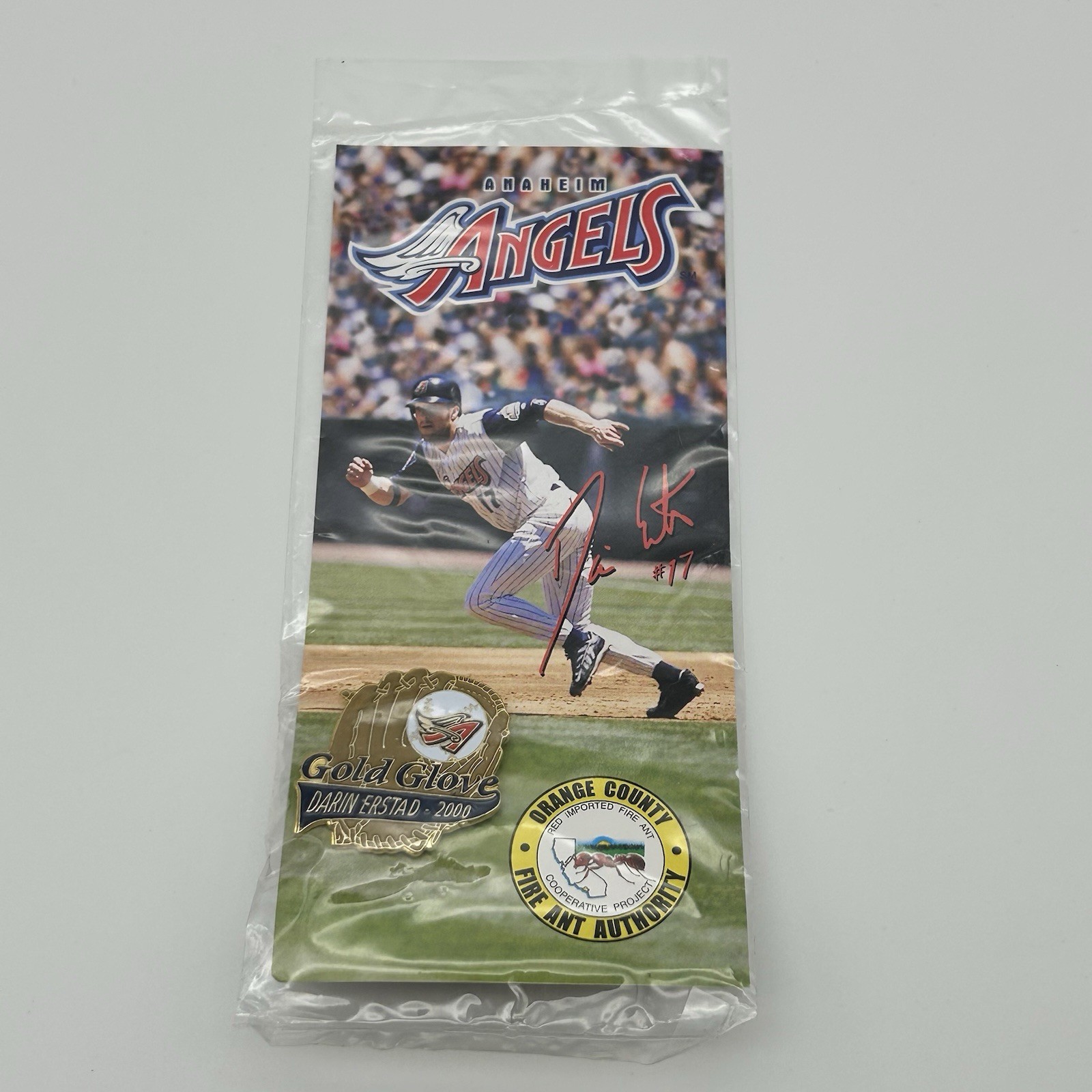 MLB Anaheim Angels DARIN ERSTAD #17 ~ 2000 Gold Glove Recipient Pin on Card  NEW