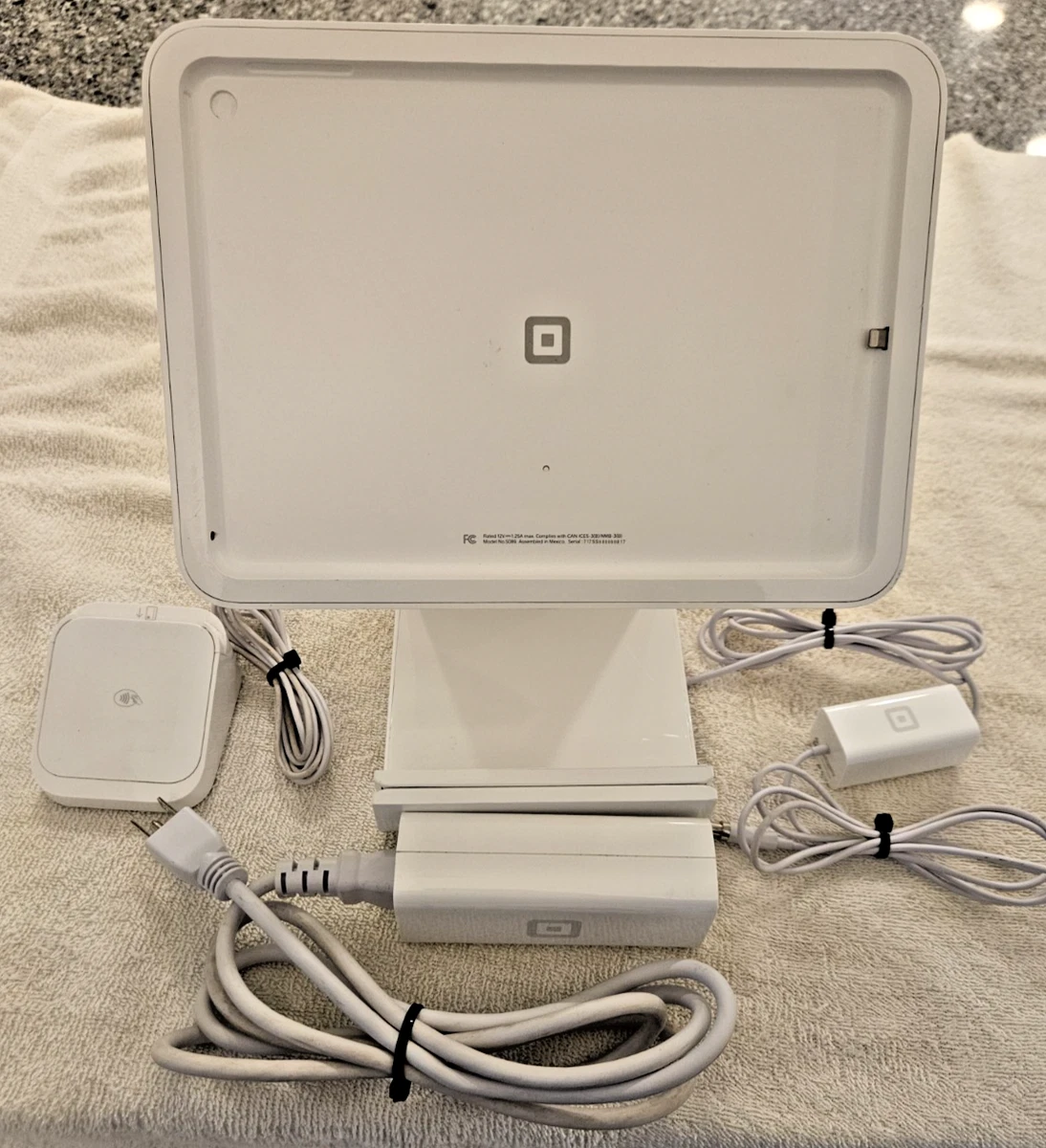 Square White Tablet & eReader Mounts, Stands & Holders for Apple