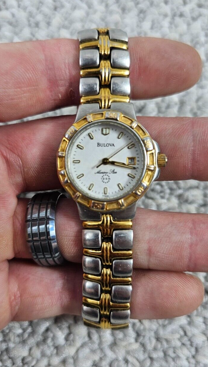 Bulova スカイウォーカー 腕時計 200m防水 Bulova スカイウォーカー 腕時計 200m防水