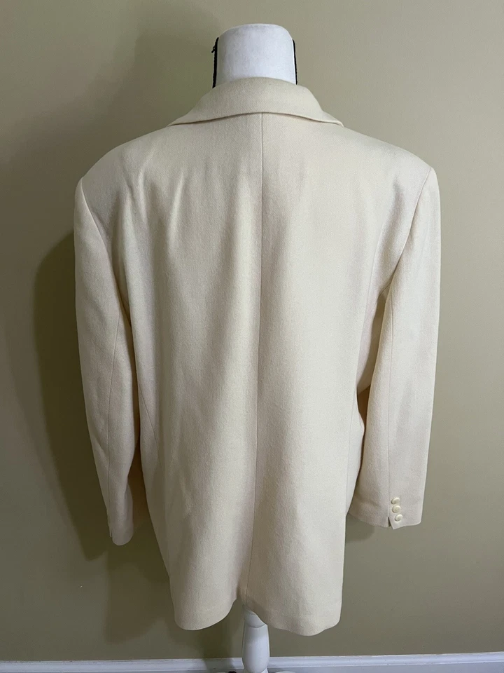 Vintage Worthington Women Ivory 100% Wool Blazer Padded Shoulders, Made In US,18 - Image 3 of 4