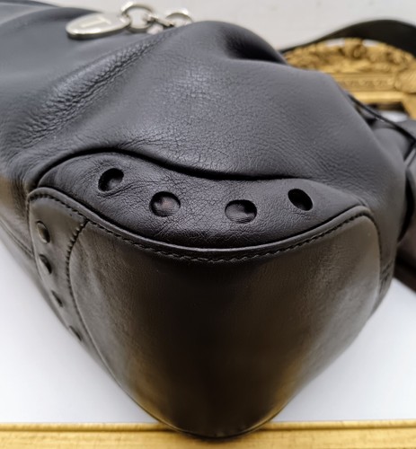 TOD’S BORSA HOBO A SPALLA IN PELLE NERA - Bild 19 von 24