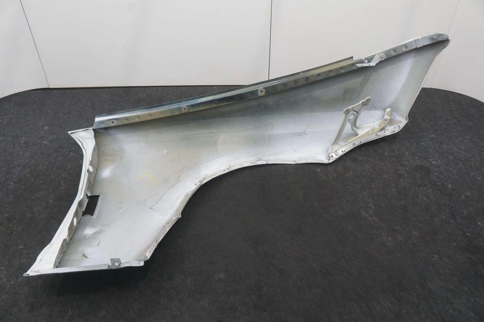 Front Left Fender Wing Panel 41007242851 Rolls Royce Ghost Series I 09-14 *Note*