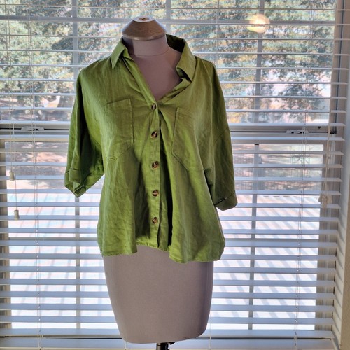 KUT From The Cloth Size L Green Button Up Top