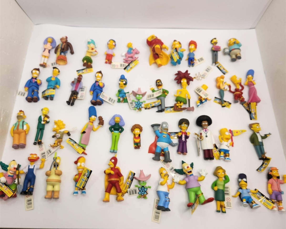 The Simpsons Greetings From Springfield Character Figure