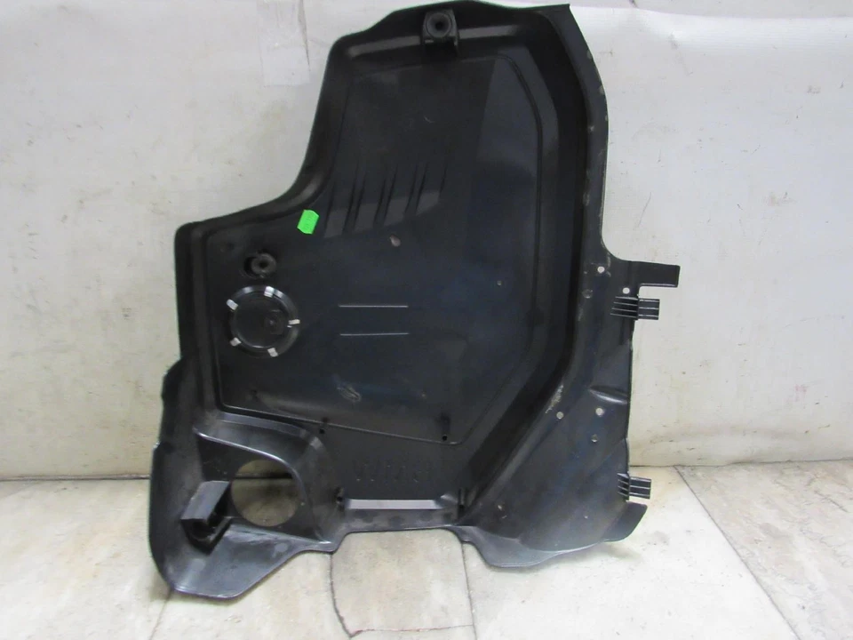 CUBIERTA MOTOR BMW 528I 13 14 15 16 Foto 2 de 4