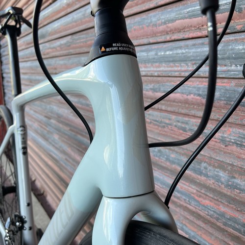 Specialized Roubaix Comp Ultegra Carbon Disc Road Bike - 56cm - C2W PX Warranty - Picture 6 of 19