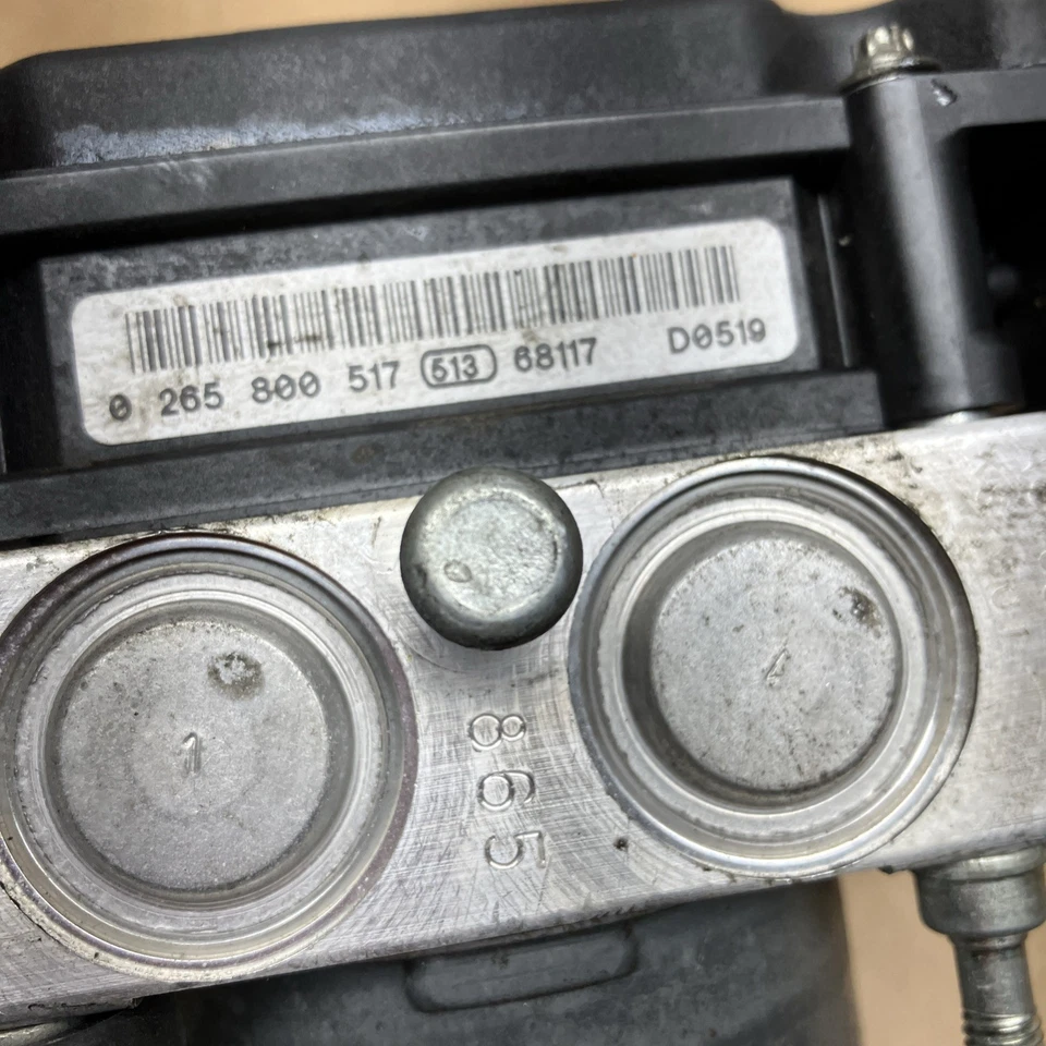 Módulo de bomba ABS Mazda MX-5 Miata M/T 2006-2015 fabricante de equipos originales Foto 4 de 4