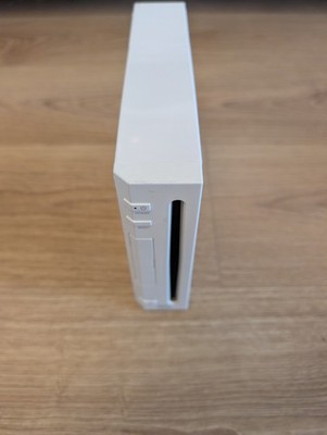 Nintendo Wii Konsole Weiß 1TB HDD Bundle GameCube Controller Wii2HDMI