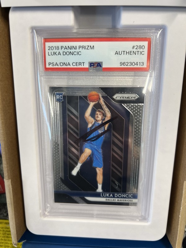 2018-19 Panini Prizm Luka Doncic #280 RC Rookie Auto PSA/DNA Autograph - Lakers